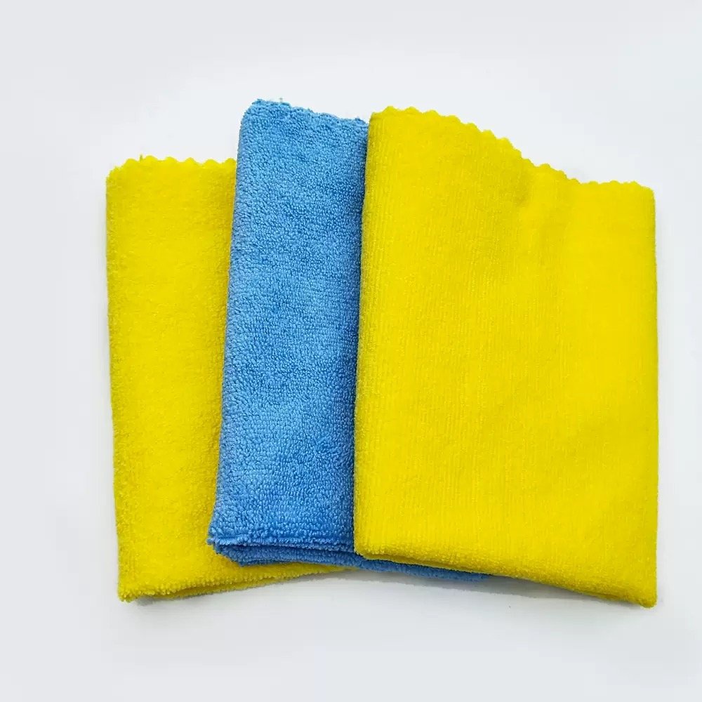 Edgeless Microfiber Warp Knitted Towel - Image 3